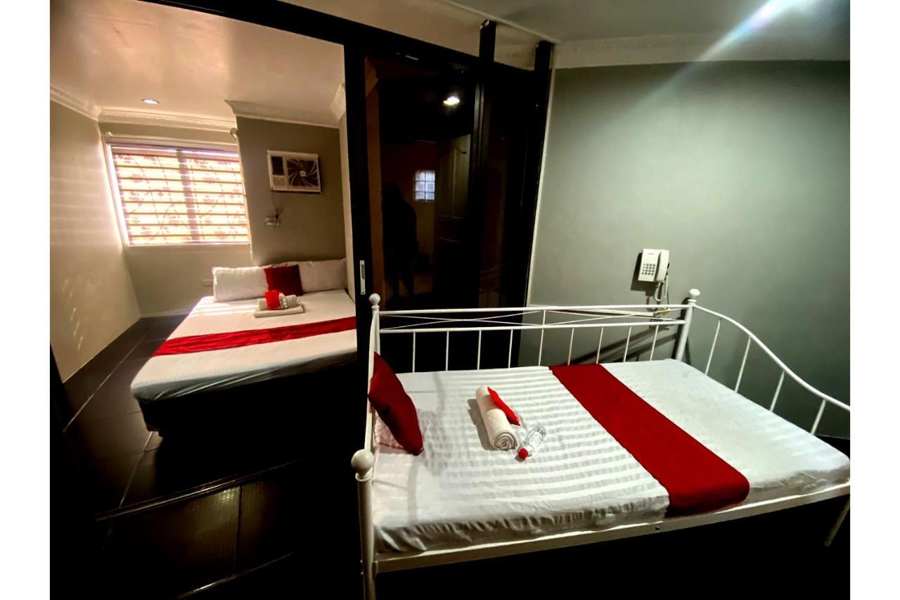 Oyo 104 Manila Venetian Hotel Екстериор снимка